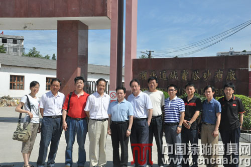 洪水無(wú)情 人有大愛(ài)——中國(guó)涂附磨具分會(huì)組團(tuán)慰問(wèn)通城受災(zāi)企業(yè)紀(jì)實(shí)