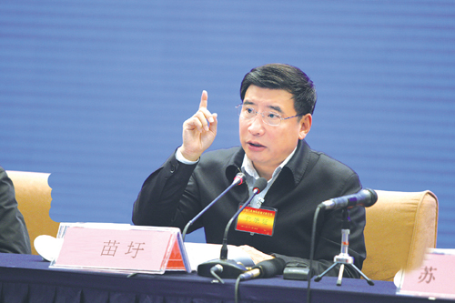 改革創(chuàng)新融合發(fā)展 全國工信工作會議在京舉行