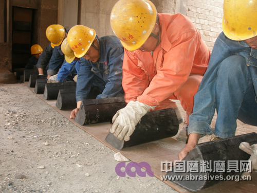 爭(zhēng)分奪秒排隱患-記明珠電冶公司二分廠機(jī)電工段